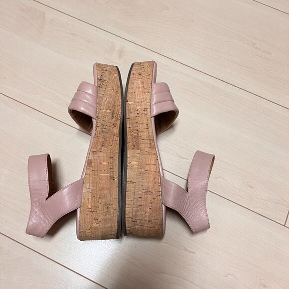 Franco Sarto Quilted Platform Sandals Nude Blush Pink Colour Sz 8 - Picture 3 of 13